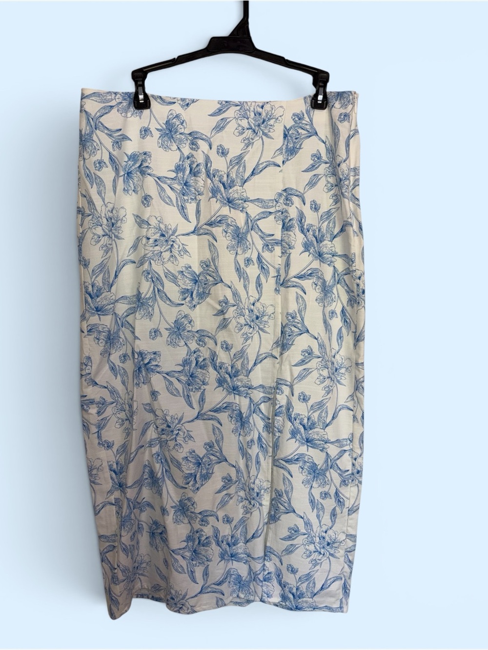 A New Day Women's Blue and White Floral Midi Skirt